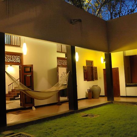 Villa Capers Colombo Exterior photo