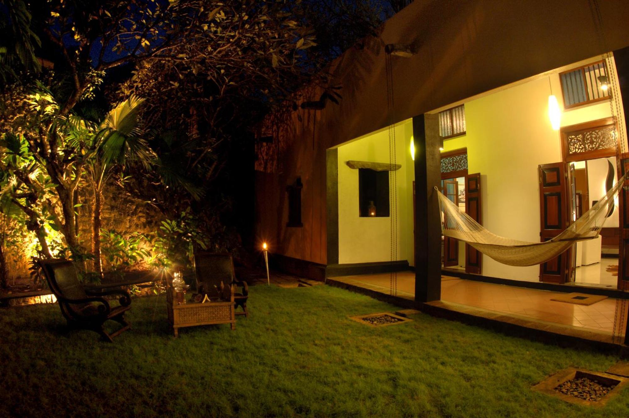 Villa Capers Colombo Exterior photo