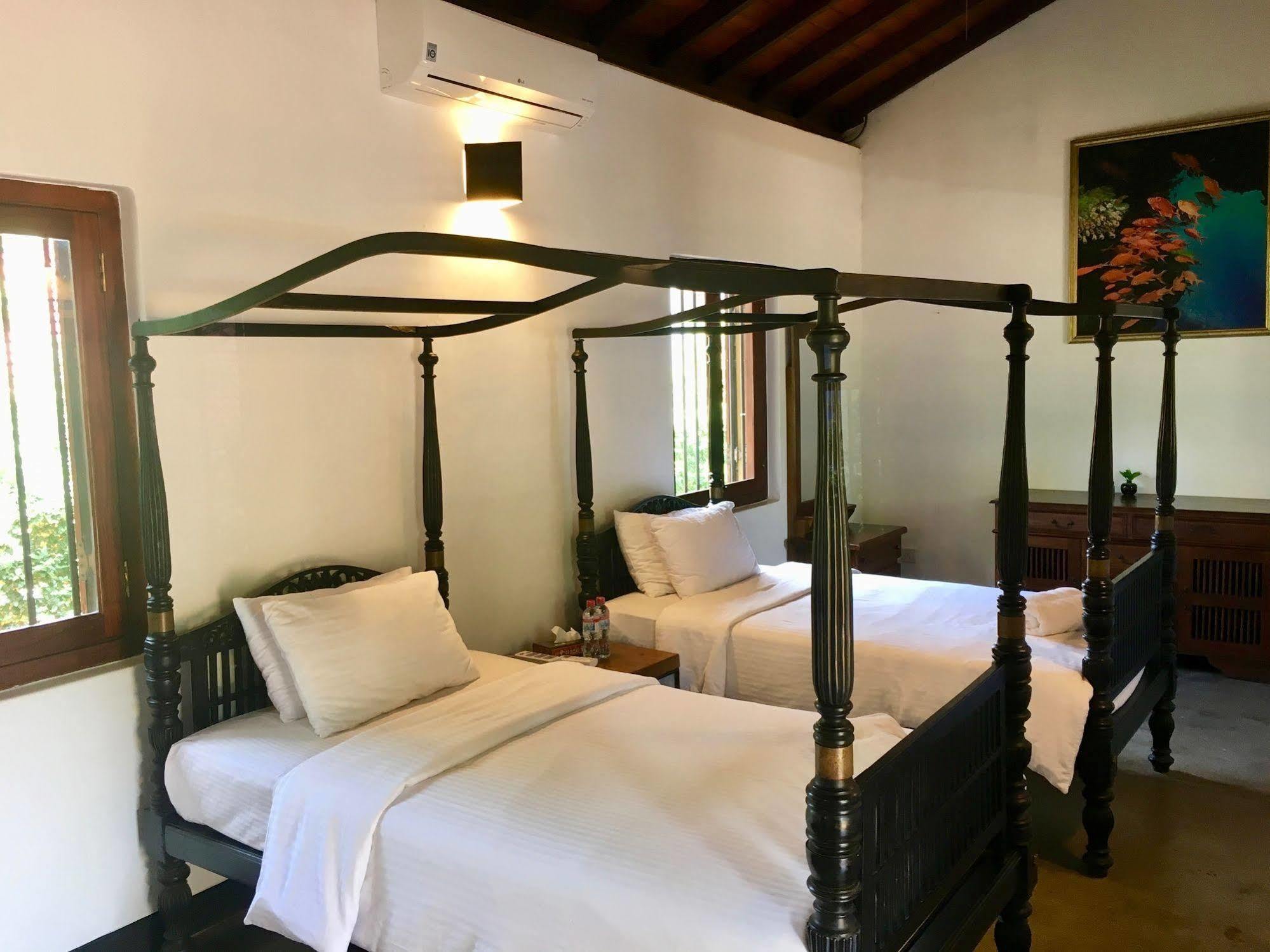Villa Capers Colombo Exterior photo